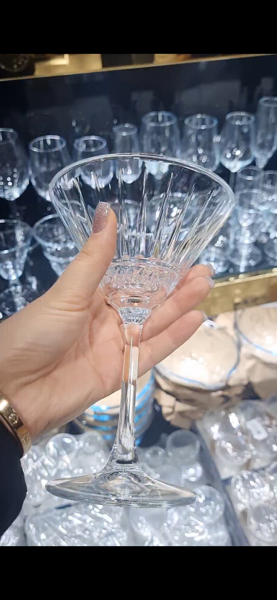 گیلاس پاشاباغچه مدل مارتینی تایملس کد 440176