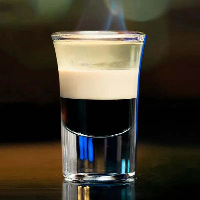 شات بوستون پاشاباغچه ۴۰ سی‌سی از بلور شفاف با طراحی شیک