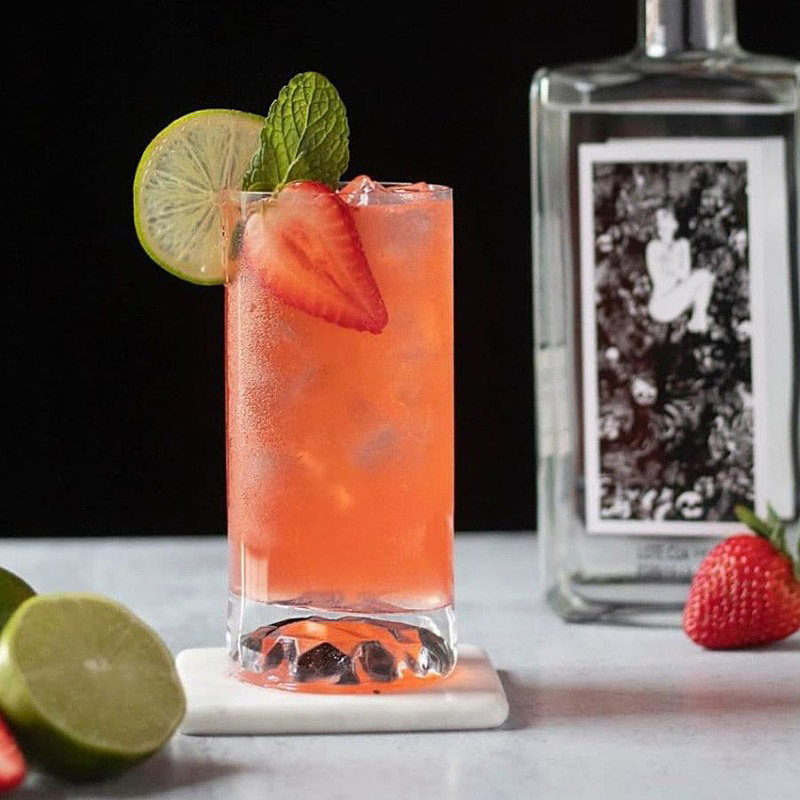 لیوان کریستال کلاب آیس متوسط پاشاباغچه کد 64040