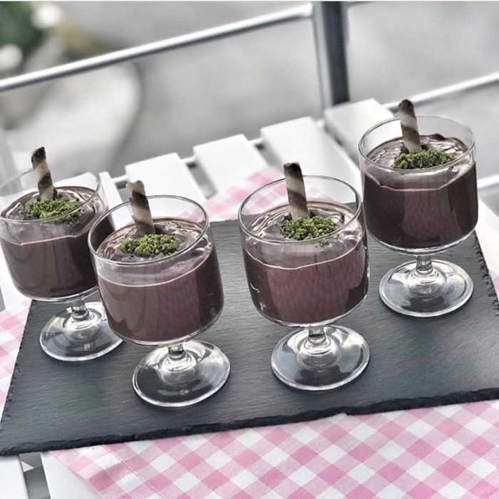 بستنی‌خوری تاور پاشاباغچه کد 230cc 44044