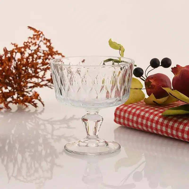 بستنی‌خوری لیفی پاشاباغچه ۲۵۰cc با طراحی برگ‌مانند و خاص، مناسب دسر و ژله. خرید آنلاین با ارسال فوری از فروشگاه کریستال کاشفی.