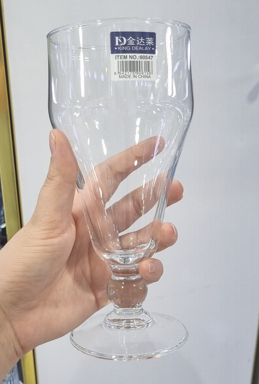 لیوان پایهدار مدل بال گنجایش 480 سیسی مناسب سرو نوشیدنی گرم و سرد