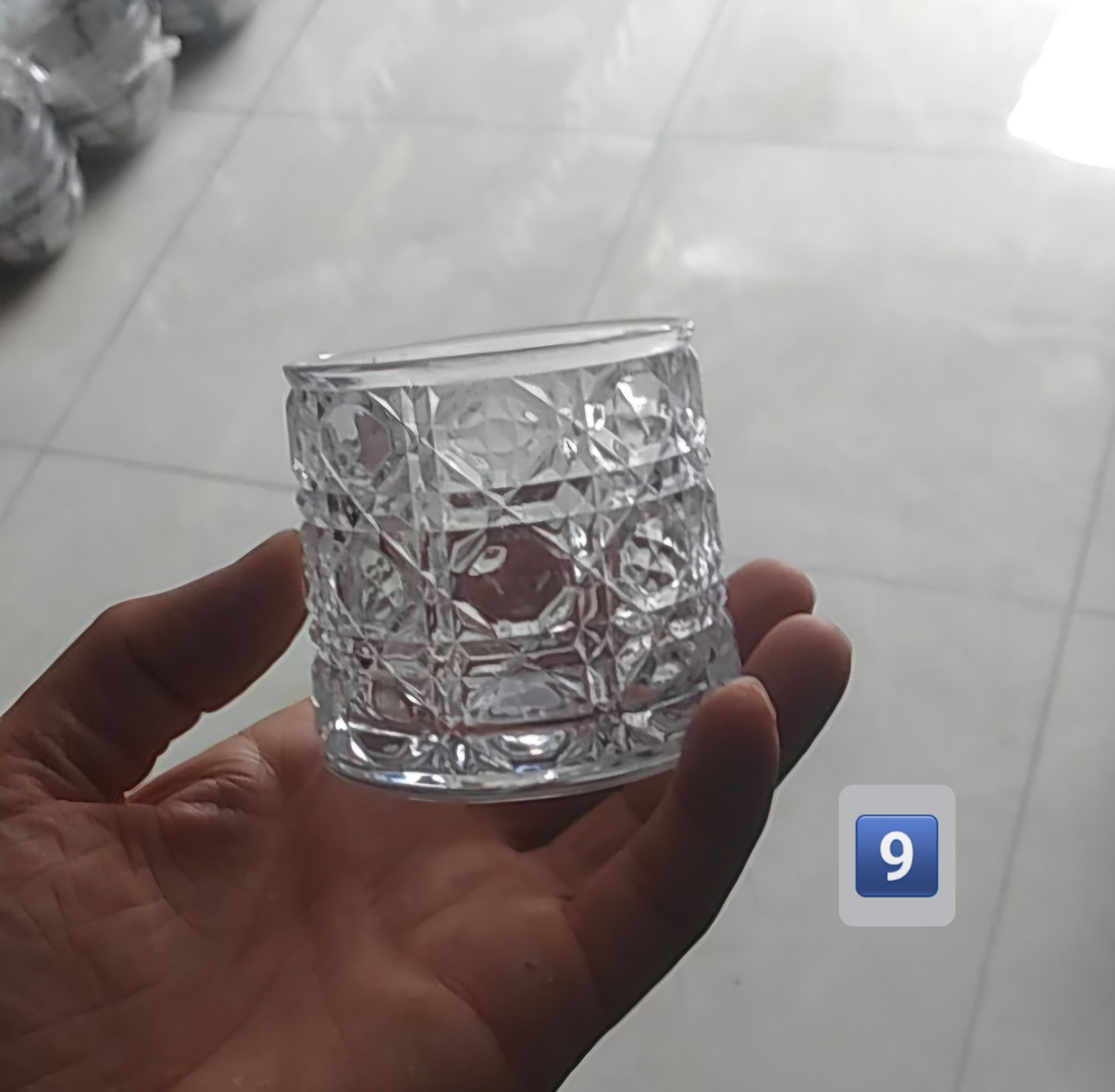 نیم لیوان چرخشی طرح لوزی