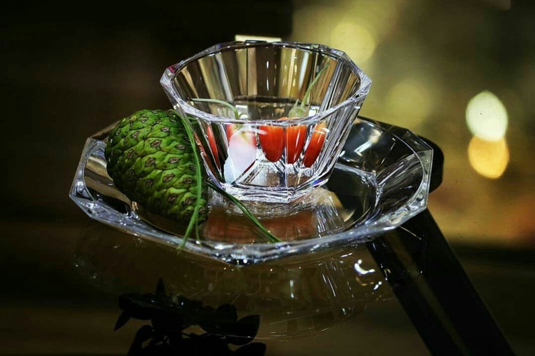 پیش دستی کریستال گریس پاشاباغچه مدل Hemingway شیک برای میز پذیرایی