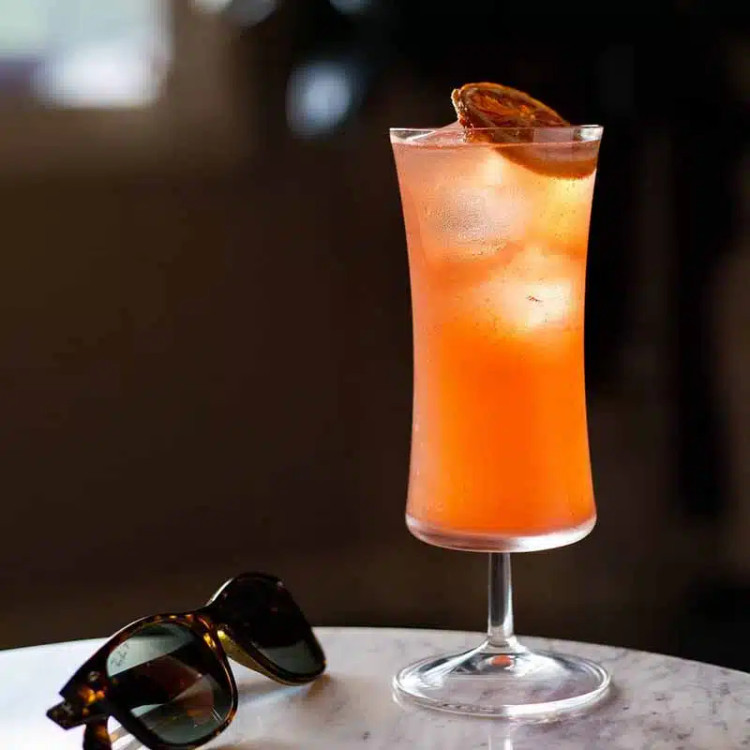 گیلاس سروزا کریستال پاشاباغچه مدل Bar&Table کد 67043 با حجم 330 سیسی – فروشگاه کریستال کاشفی