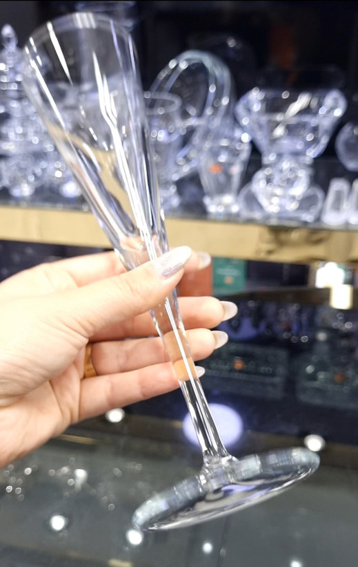 گیلاس ویلاین کریستالی پاشاباغچه مدل VLine Flute کد 44305 با حجم 150 سیسی – فروشگاه کریستال کاشفی