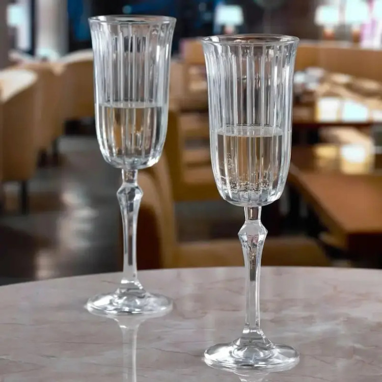 سرو نوشیدنی در جام پاشاباغچه Joy 175