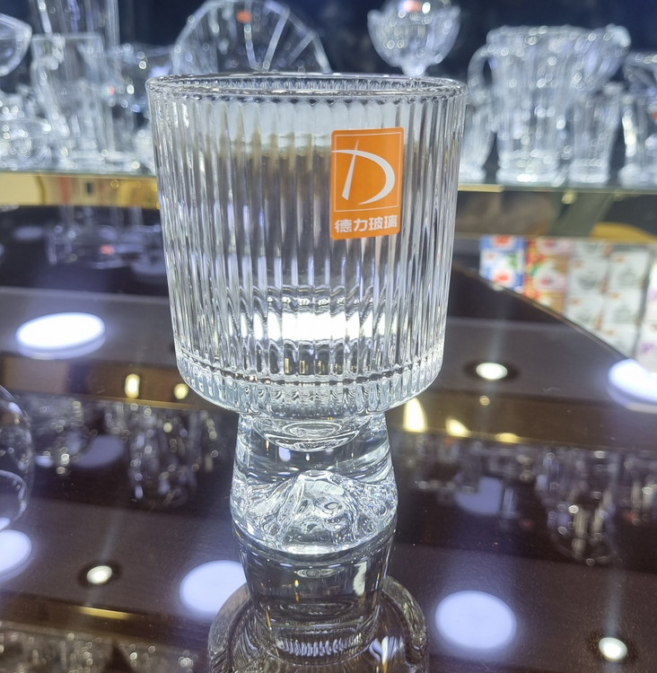 بستنیخوری دلی مدل اورست پایهدار بدنه خطی حجم ۳۴۰ سیسی